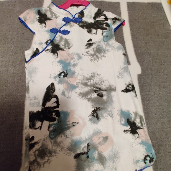 Girl's clothes - Picture 3 of 16